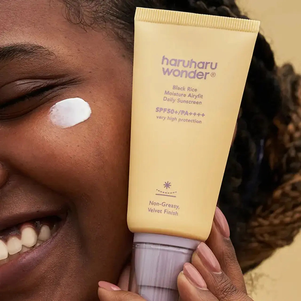 BLACK RICE MOISTURE AIRYFIT DAILY SUNSCREEN